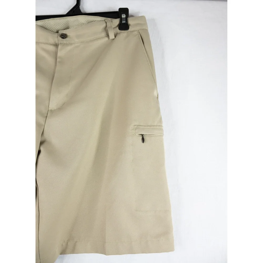IZOD‎ Golf Shorts Mens 36 Tan Excellent Classic Fit Khaki Cargo Zipper Pocket